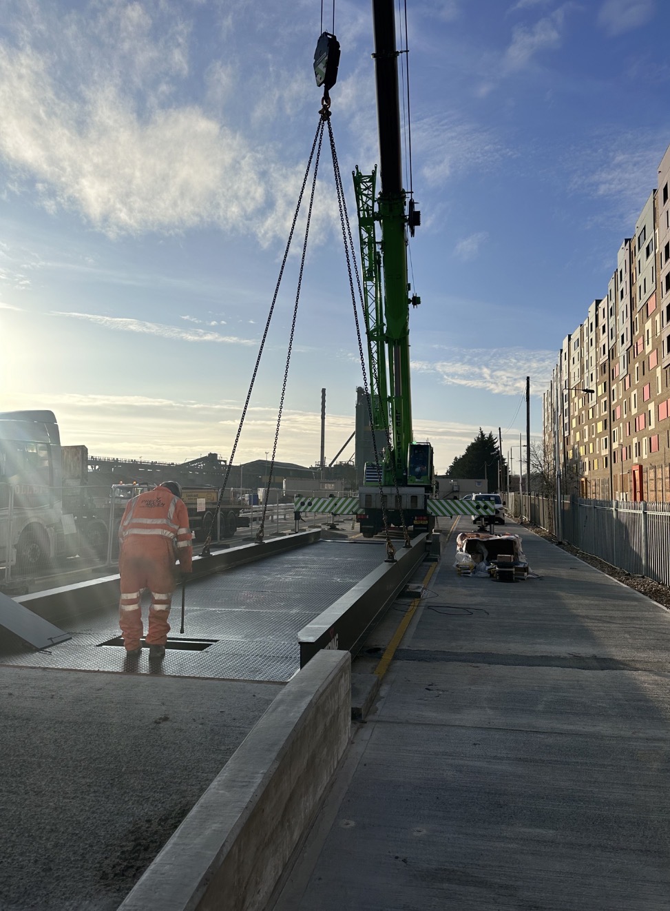 Crane installing a weighbridge platform